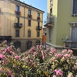 Milan Top 7 Attractions At Metro1 - Charming Flat