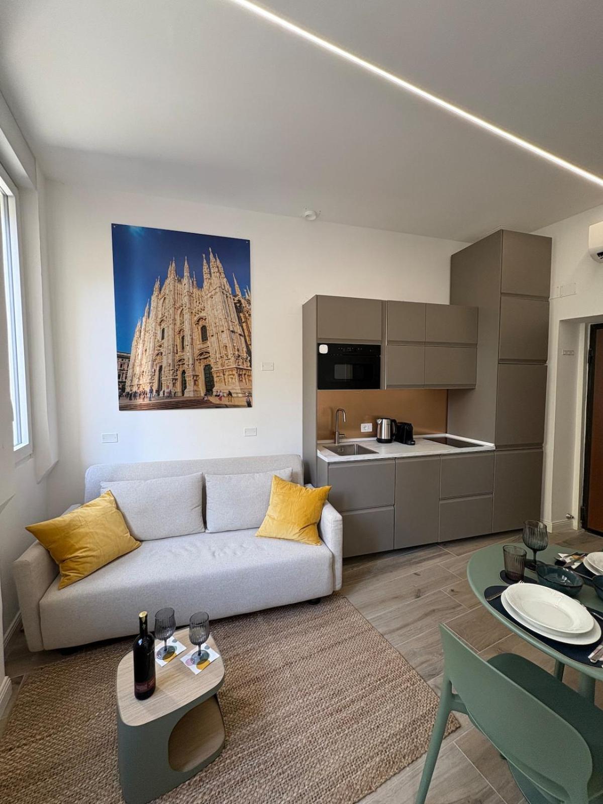 7 Attractions At Metro1 - Charming Flat Apartment *