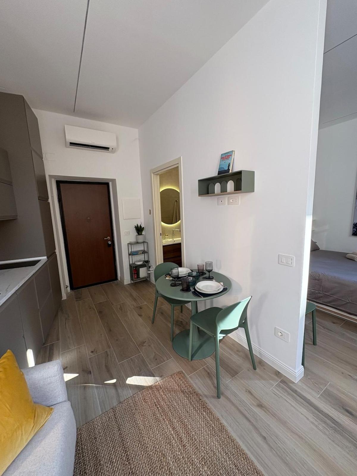 Apartment 7 Attractions At Metro1 - Charming Flat Milan